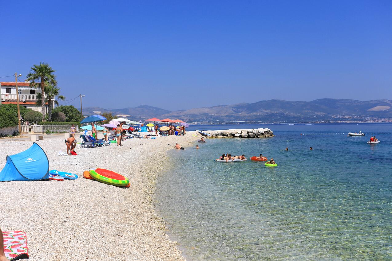 La spiaggia più vicina - Appartamenti accanto al mare per famiglie Slatine, Bua - Čiovo