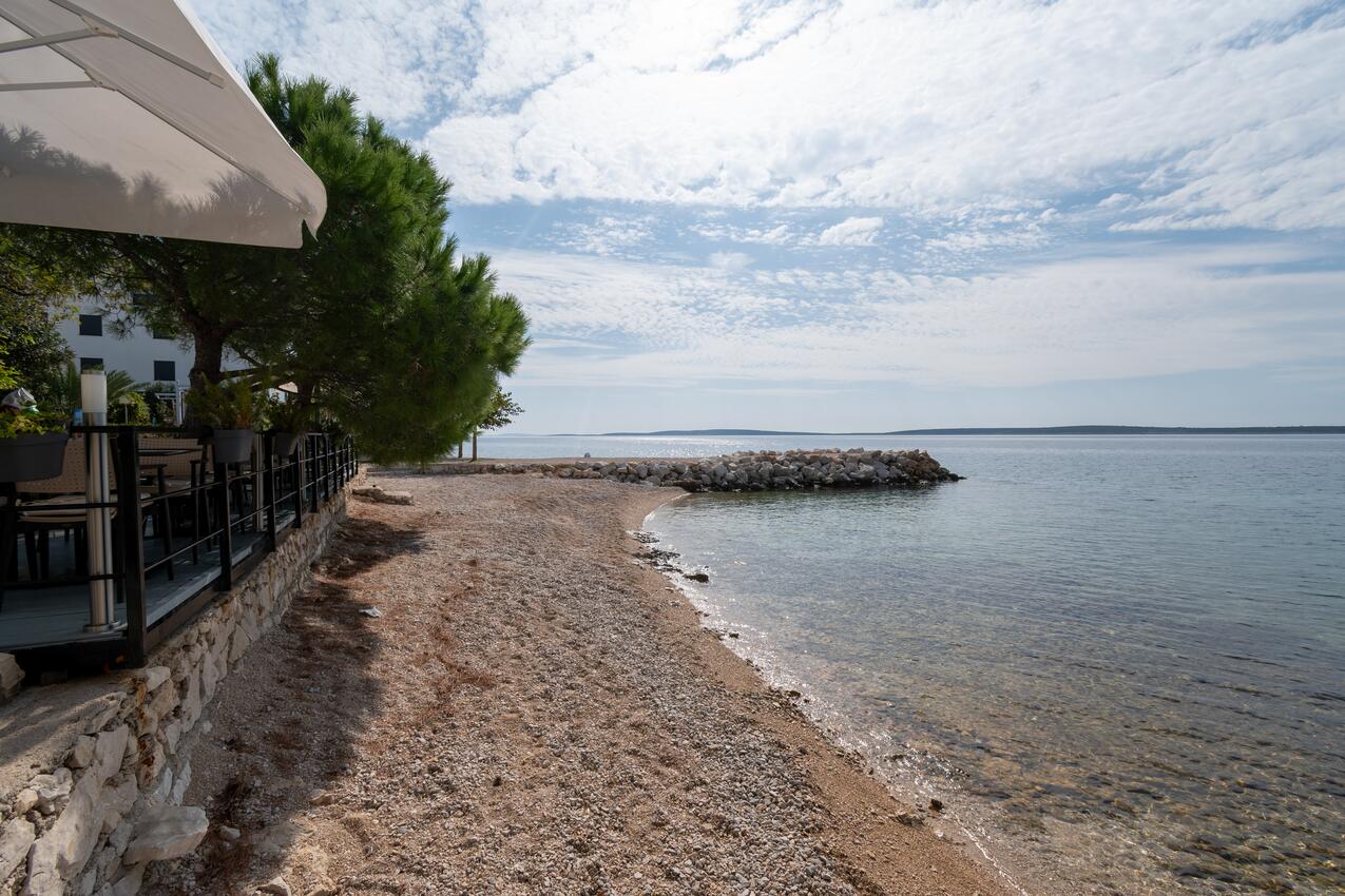 Nærmeste strand - Leiligheter med parkering Mandre, Pag