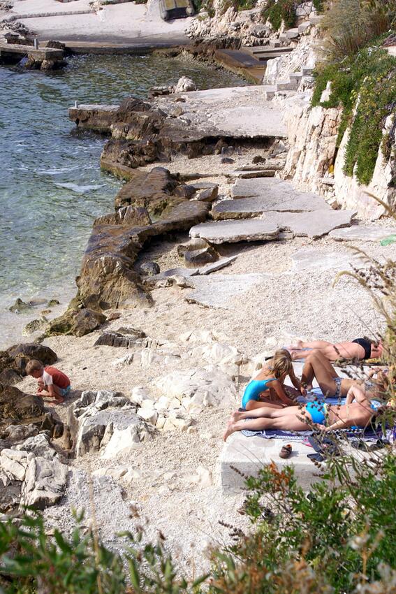 Najbliža plaža - Apartmani uz more Seget Vranjica, Trogir