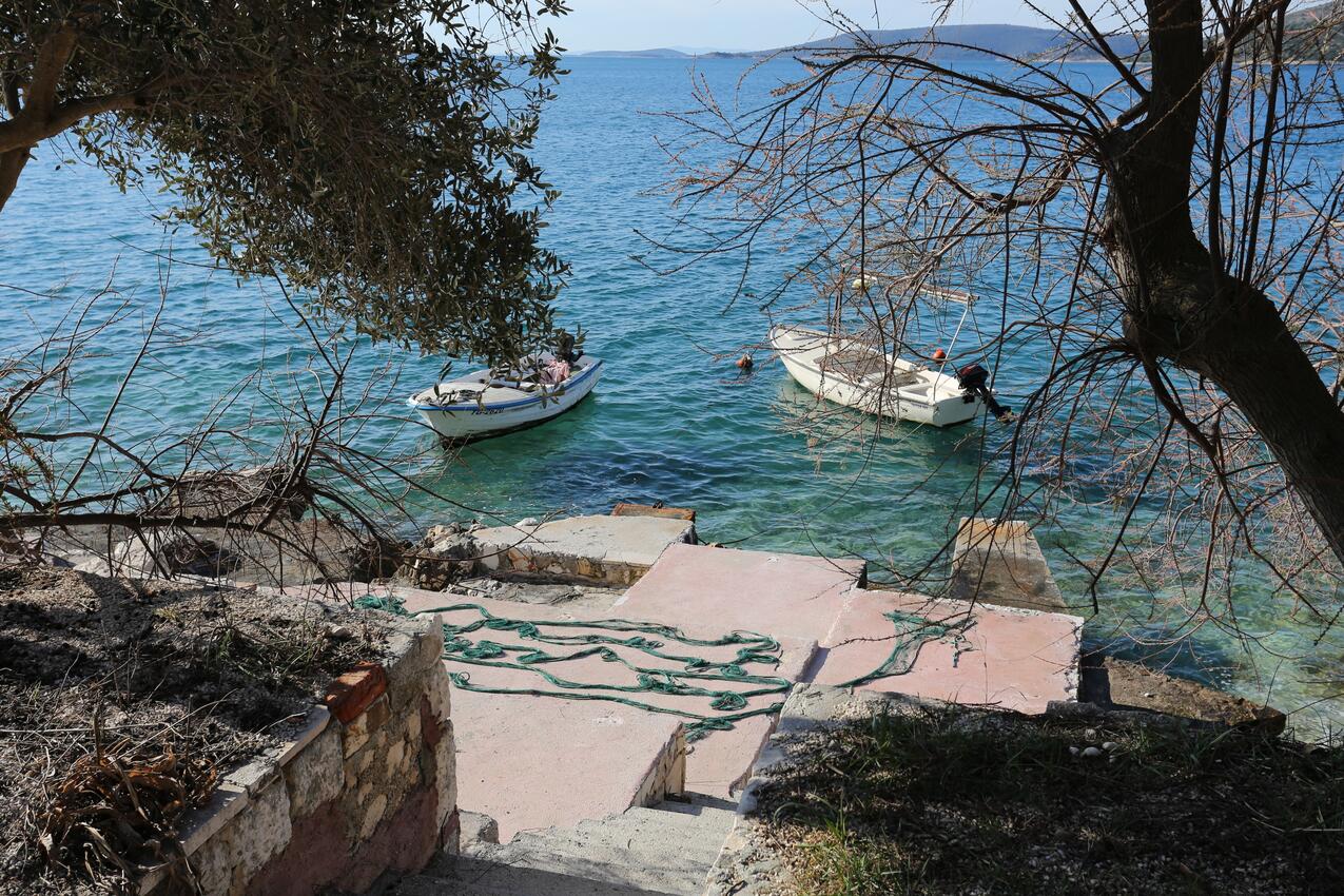 Najbližja plaža - Hiša ob morju z bazenom Seget Vranjica, Trogir