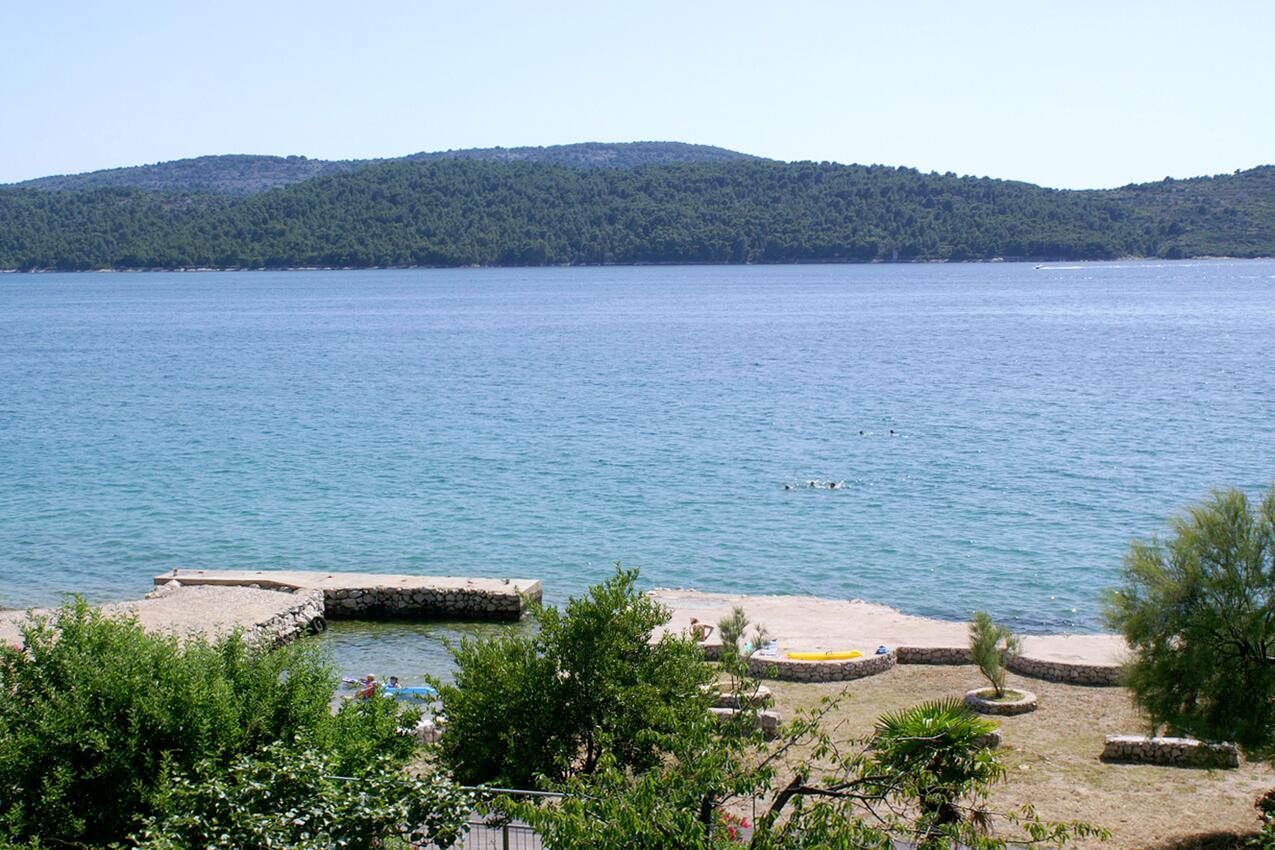 Najbliža plaža - Apartmani s parkingom Zablaće, Šibenik
