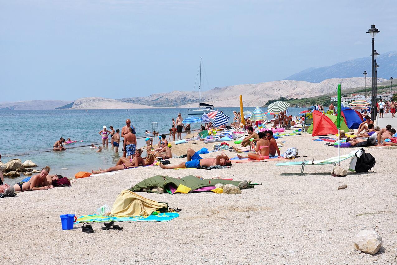 Den närmaste badstranden - Lägenheter och rum vid havet Pag