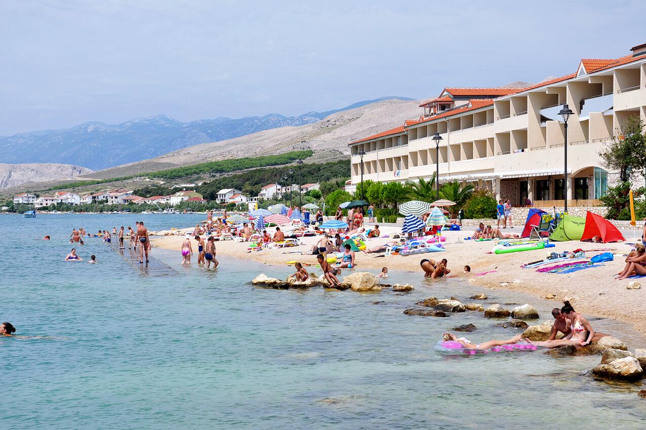 Den närmaste badstranden - Lägenheter och rum vid havet Pag