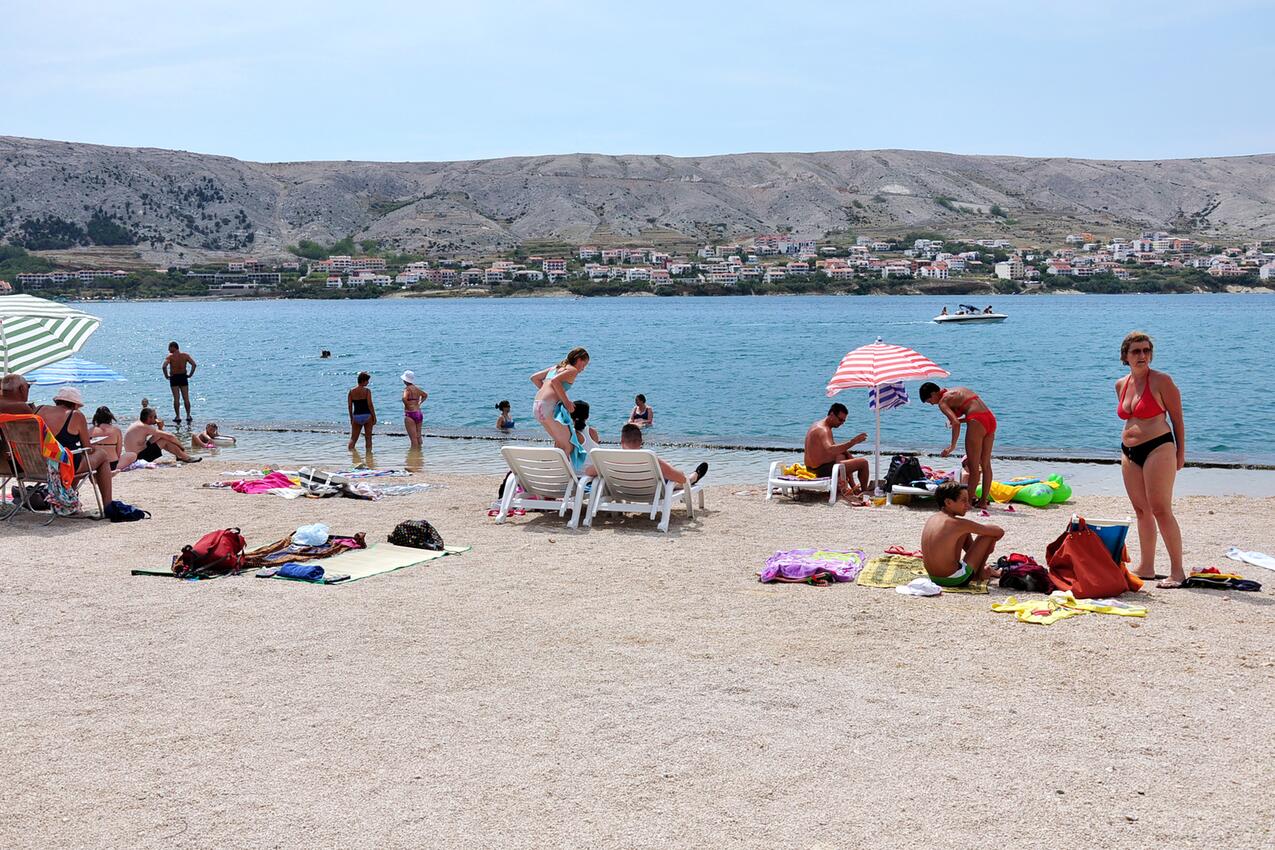 Den närmaste badstranden - Lägenheter och rum vid havet Pag