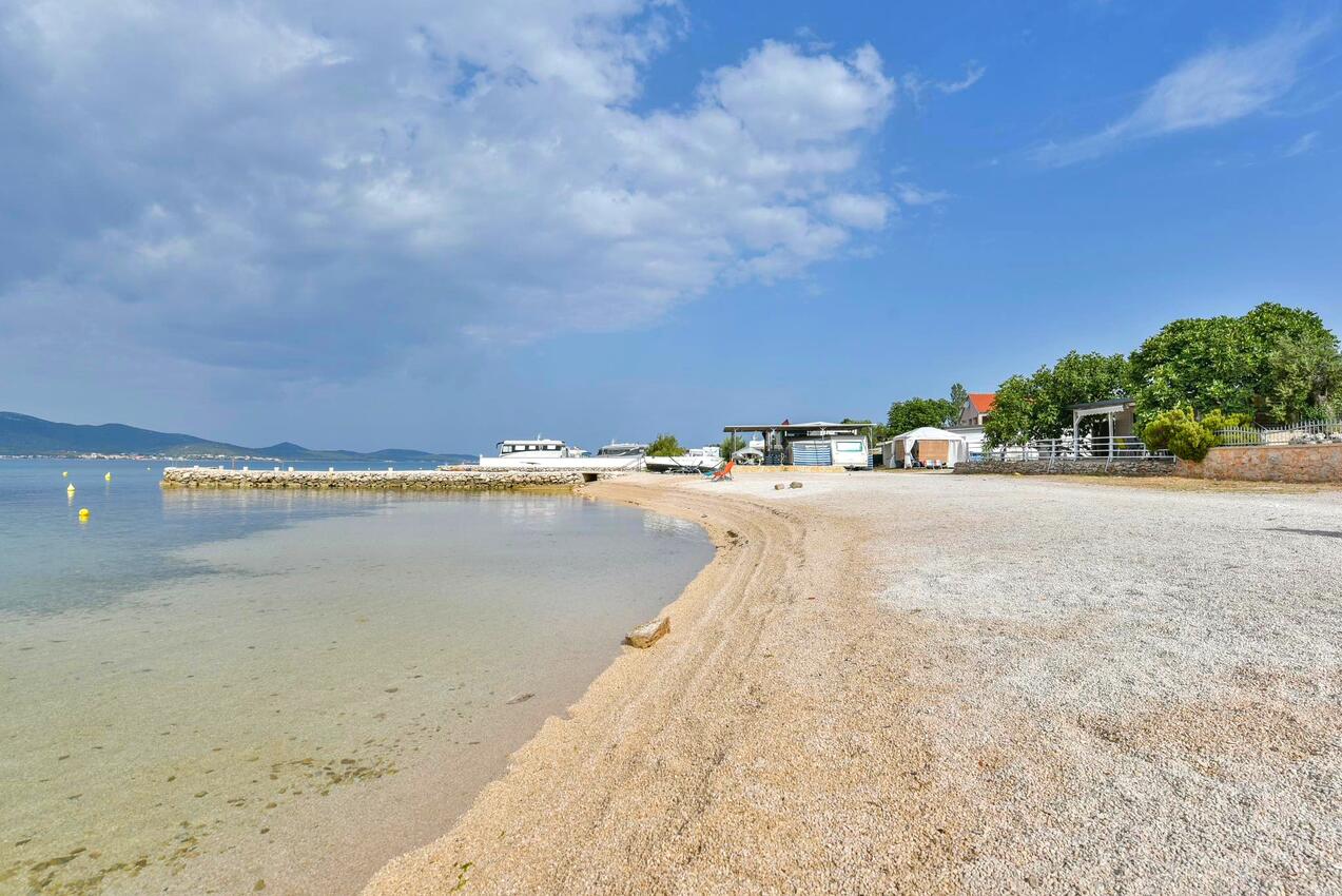 Nächster Strand - Ferienwohnungen am Meer Sveti Petar, Biograd