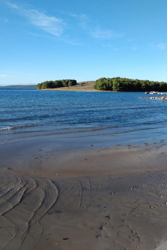 La spiaggia più vicina - Appartamenti con parcheggio Mrljane, Pasman
