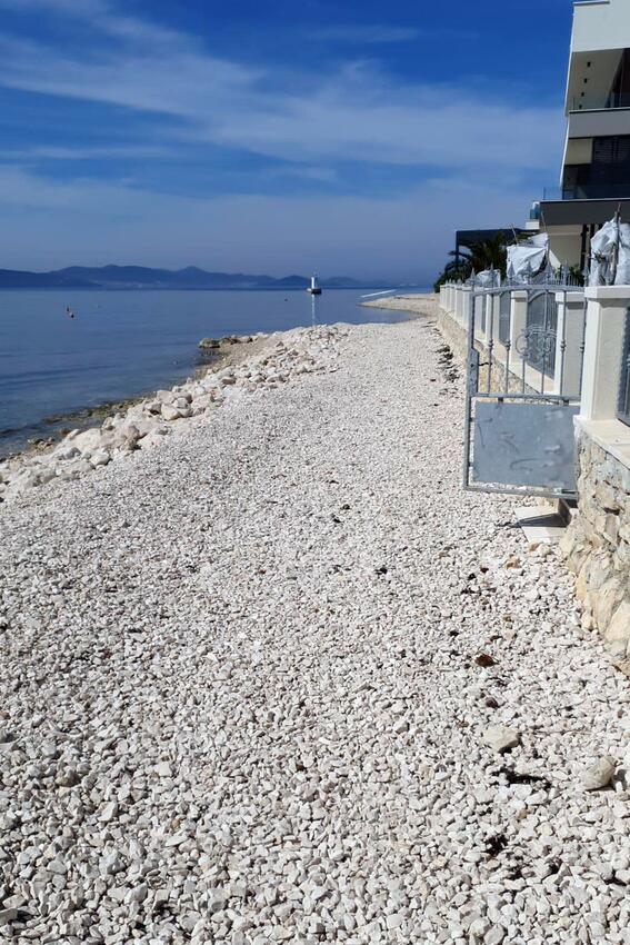 Nejbližší pláž - Rodinné apartmány u moře Sukošan, Zadar