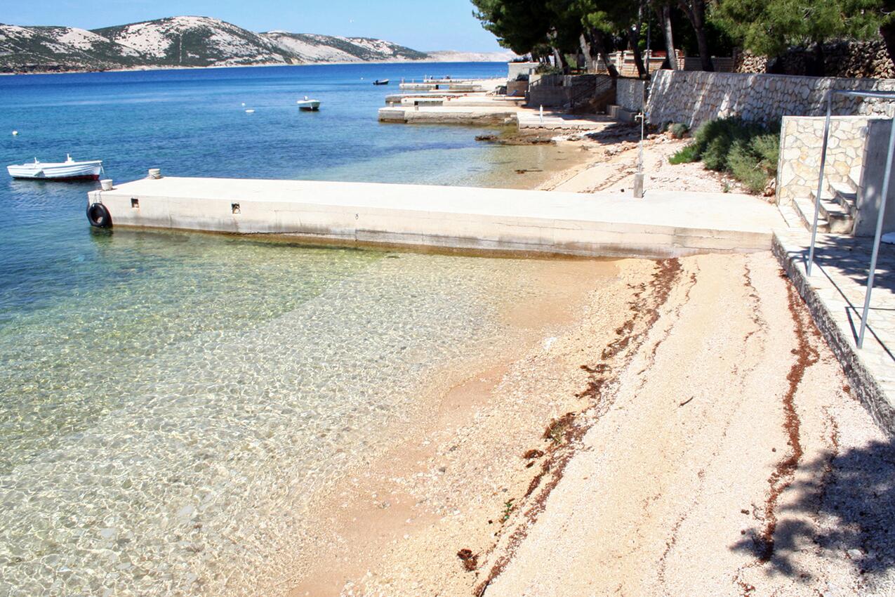 Najbliža plaža - Apartmani uz more Stara Novalja, Pag