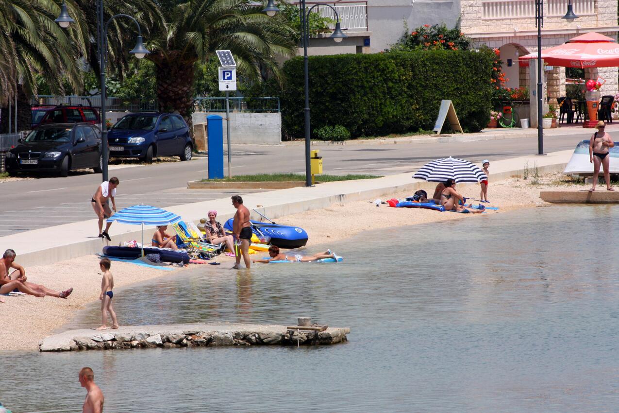 Nearest beach - Apartments by the sea Rogoznica