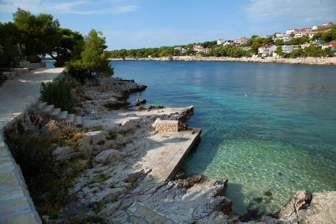 Nearest beach - Apartments by the sea Bilo, Primošten