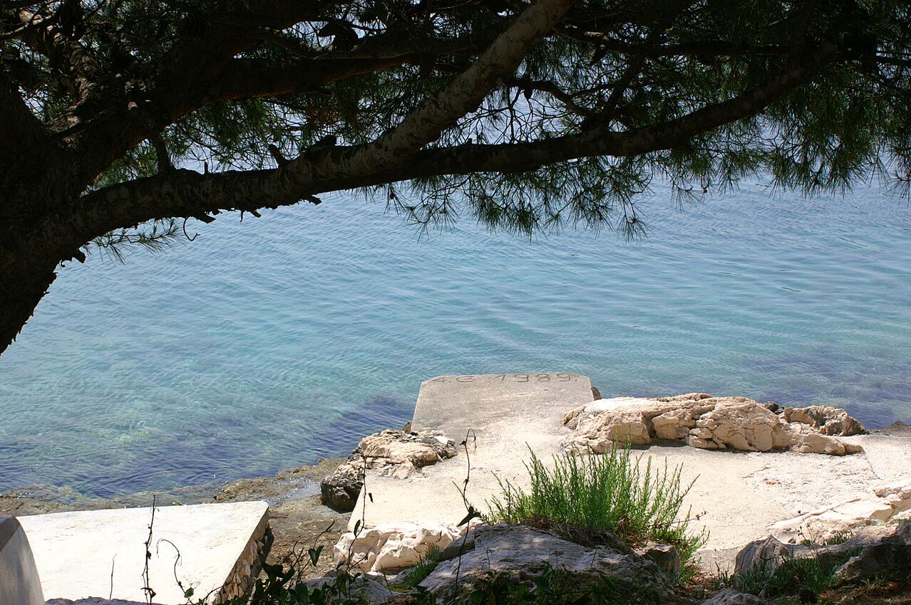 La spiaggia più vicina - Appartamenti accanto al mare Rogosnizza - Rogoznica