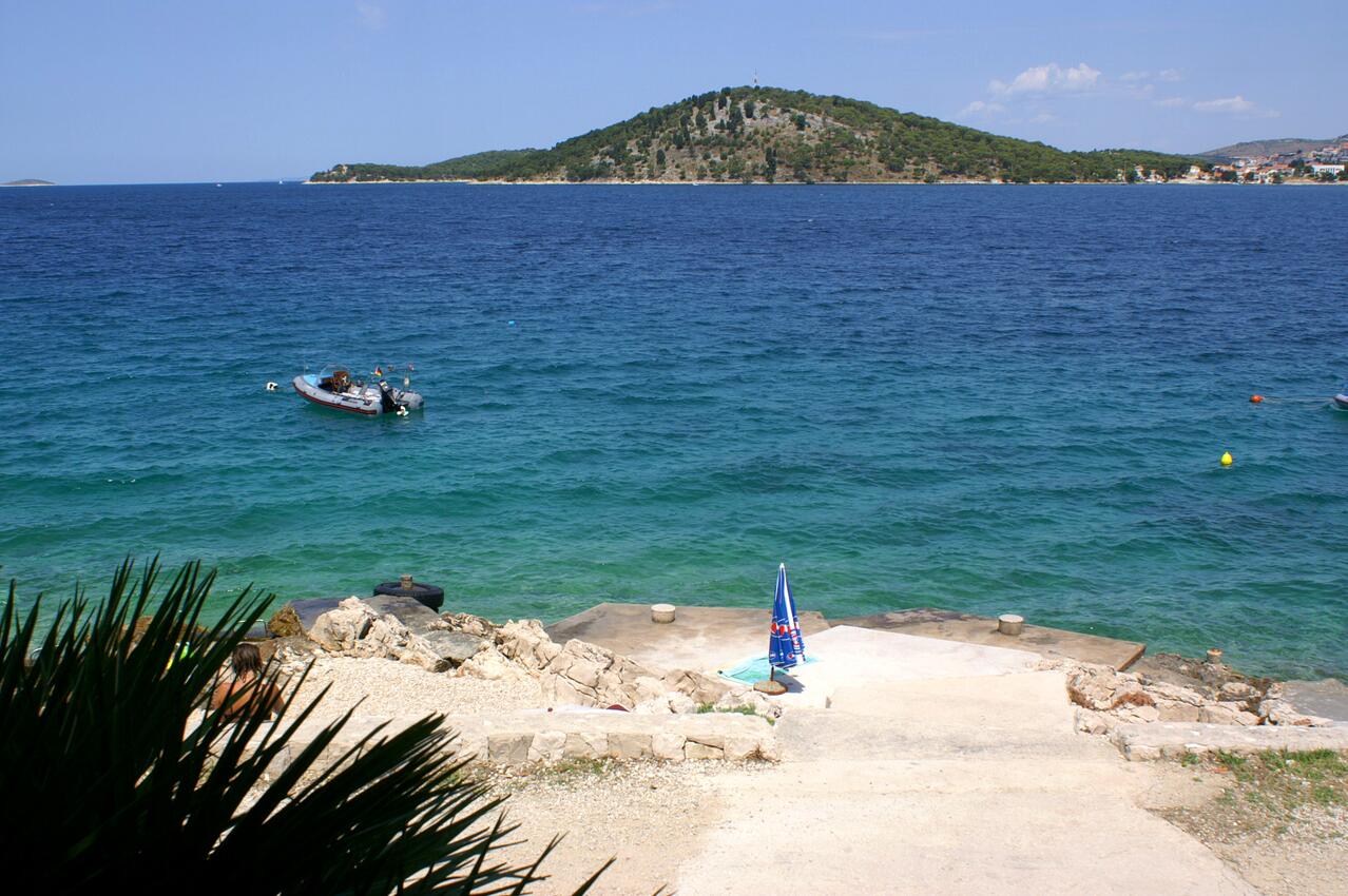 La spiaggia più vicina - Villa di lusso accanto al mare con piscina Razanj, Rogosnizza - Rogoznica