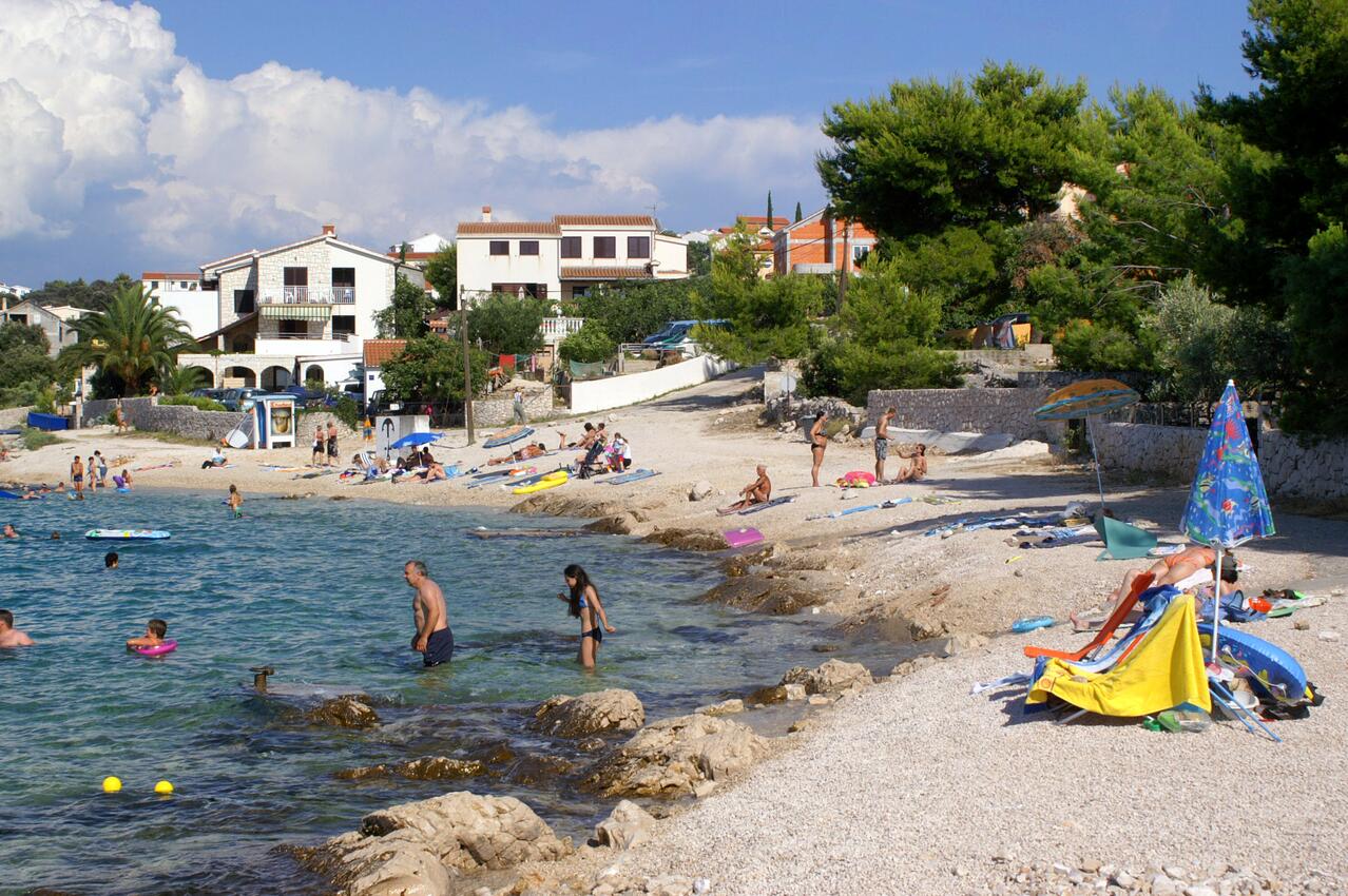 La spiaggia più vicina - Appartamenti accanto al mare Razanj, Rogosnizza - Rogoznica