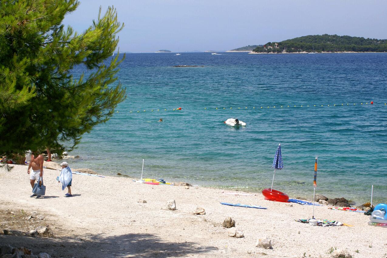 La spiaggia più vicina - Appartamenti accanto al mare Razanj, Rogosnizza - Rogoznica