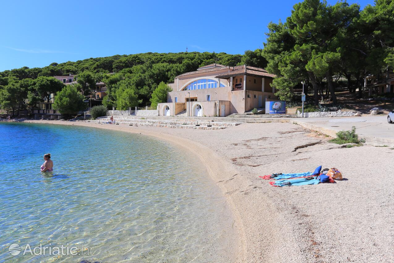 Nearest beach - Apartments by the sea Rogoznica
