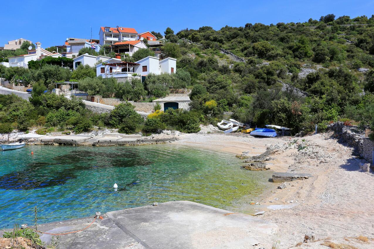 Nearest beach - Apartments with parking spaces Kanica, Rogoznica