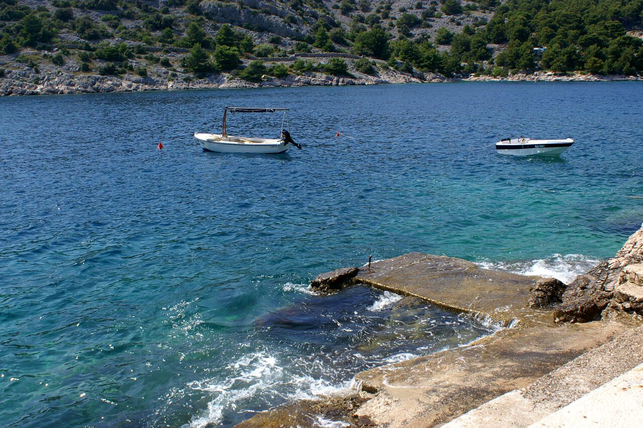 Najbliža plaža - Apartmani uz more Ražanj, Rogoznica