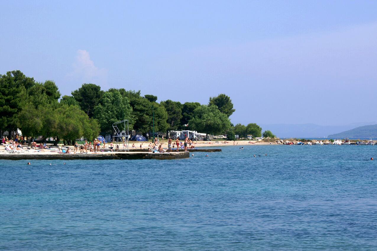 Nejbližší pláž - Apartmány s parkovištěm Vodice
