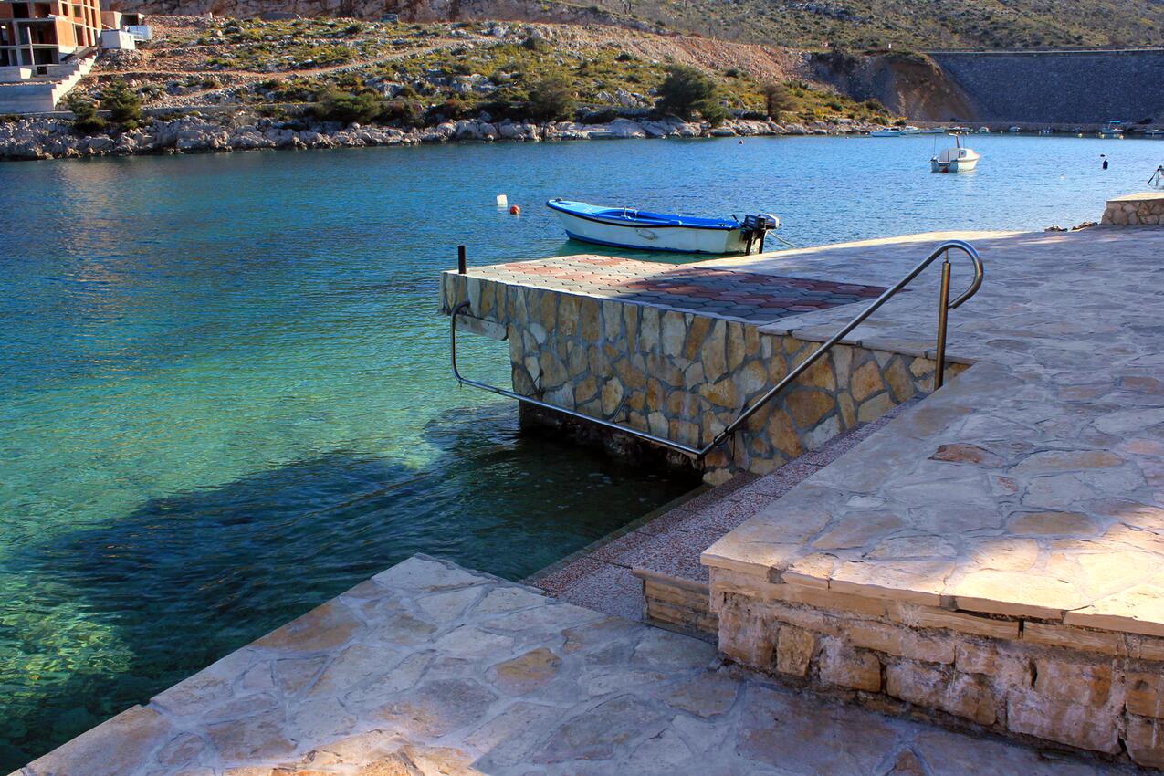 Najbliža plaža - Apartmani uz more Bilo, Primošten