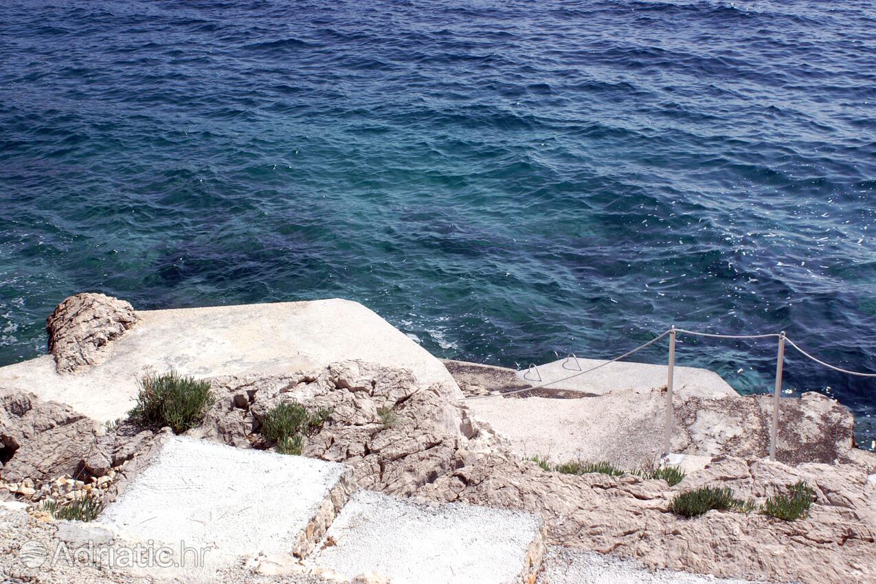 La spiaggia più vicina - Appartamenti accanto al mare Bilo, Capocesto - Primošten