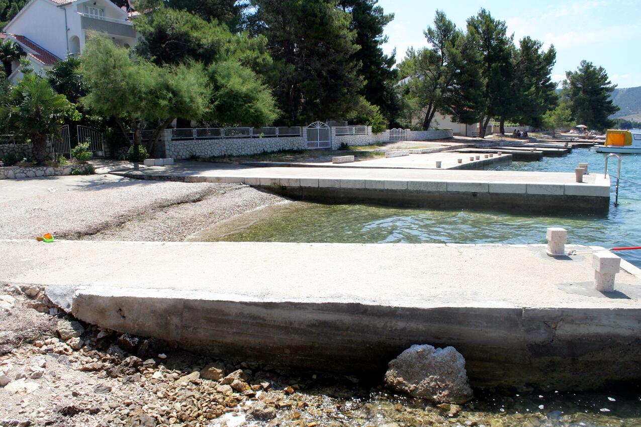 La spiaggia più vicina - Appartamenti accanto al mare Zaboric, Sebenico - Šibenik