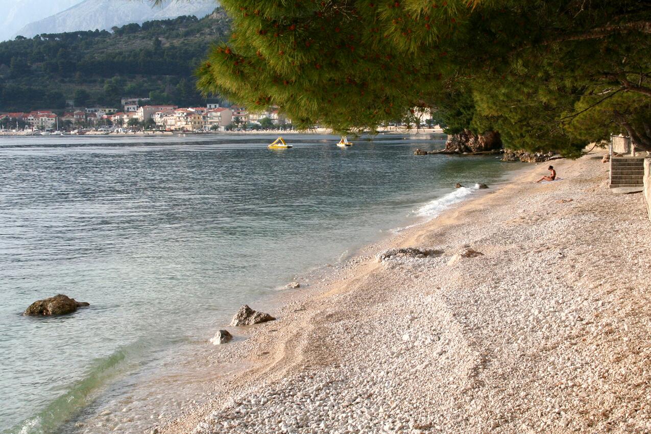 Nejbližší pláž - Apartmány s parkovištěm Podgora, Makarská - Makarska