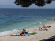 La plage  en ville Podgora, Makarska.