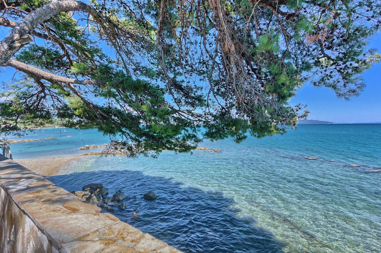 Nächster Strand - Ferienwohnungen am Meer Kastel Stafilic, Kastela