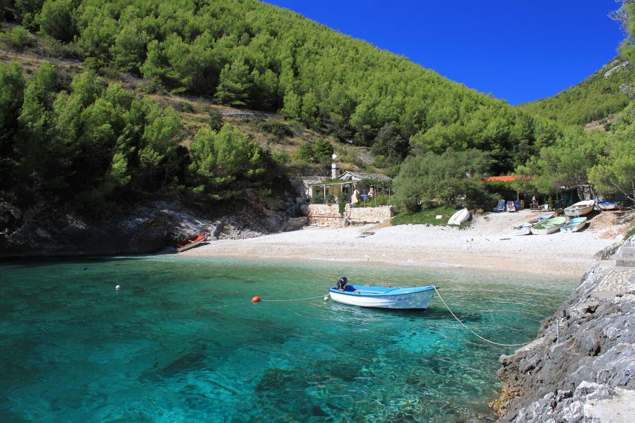 Nächster Strand - Ferienwohnung am Meer im Robinson Crusoe Stil Bucht Bratinja Luka, Korcula