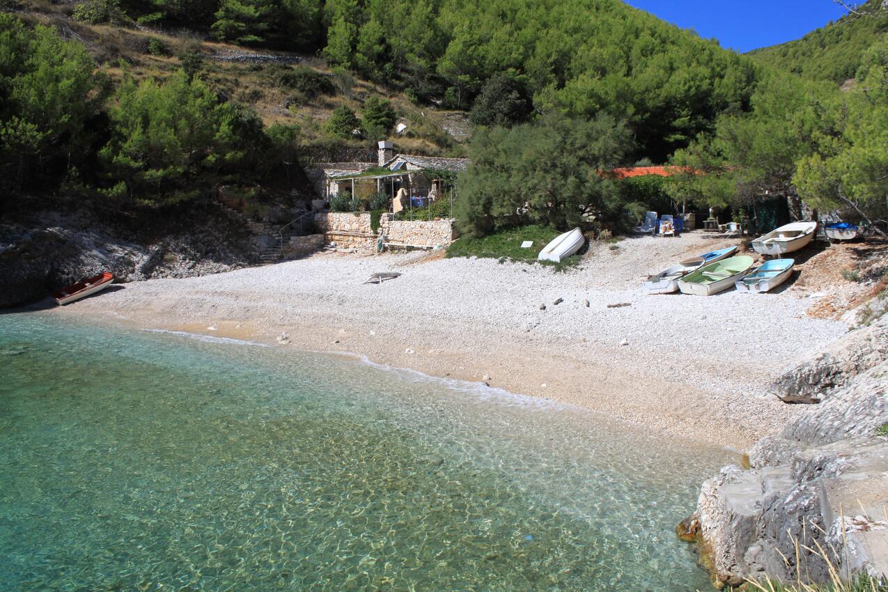 Nächster Strand - Ferienwohnung am Meer im Robinson Crusoe Stil Bucht Bratinja Luka, Korcula
