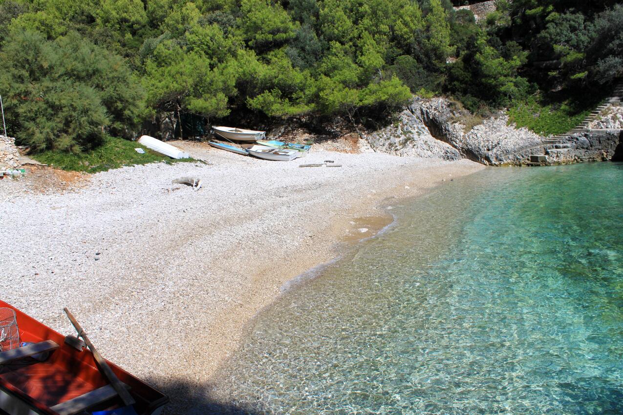 Nächster Strand - Ferienwohnung am Meer im Robinson Crusoe Stil Bucht Bratinja Luka, Korcula
