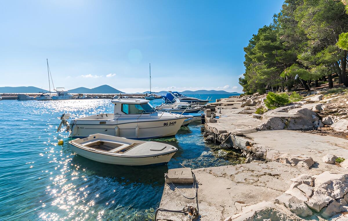La spiaggia più vicina - Appartamenti accanto al mare Drage, Biograd