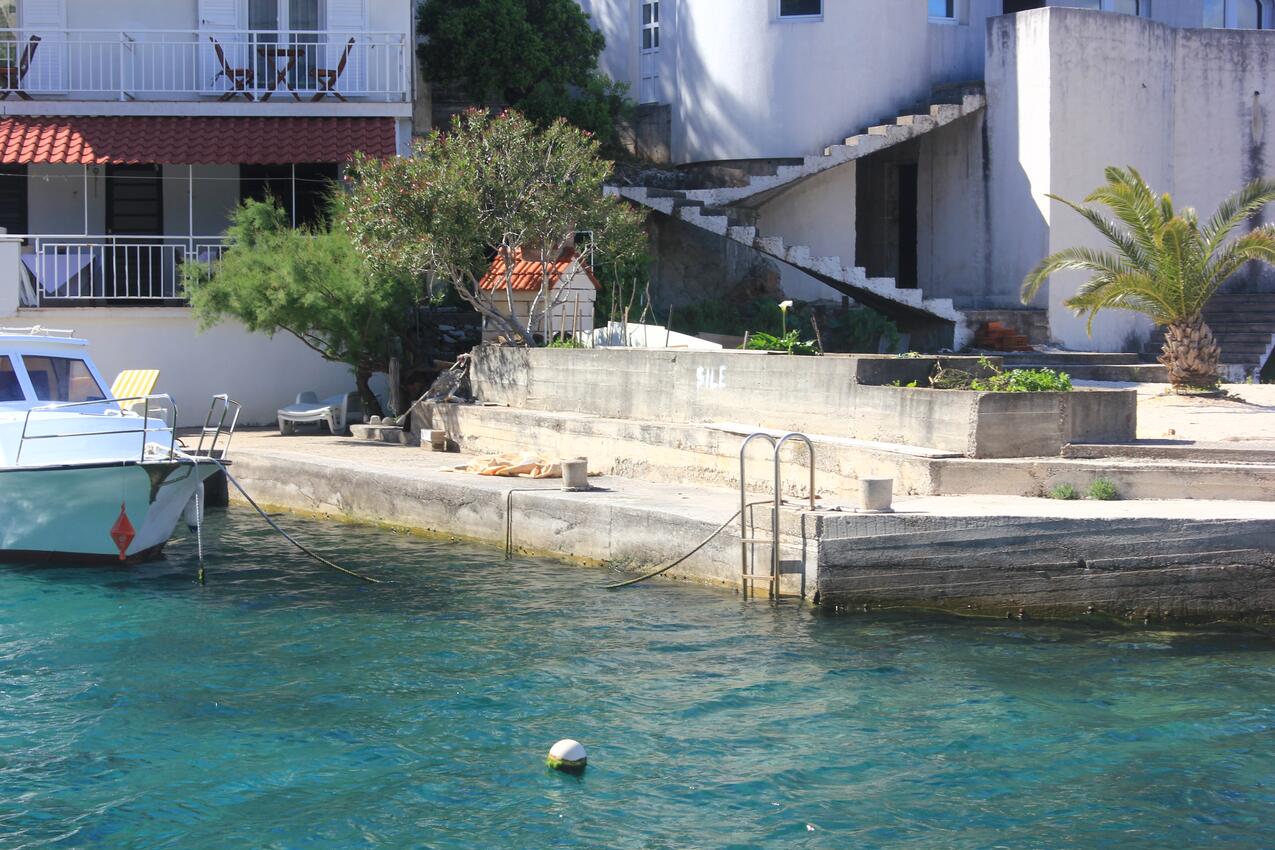 Nächster Strand - Ferienwohnungen mit Parkplatz Racisce, Korcula