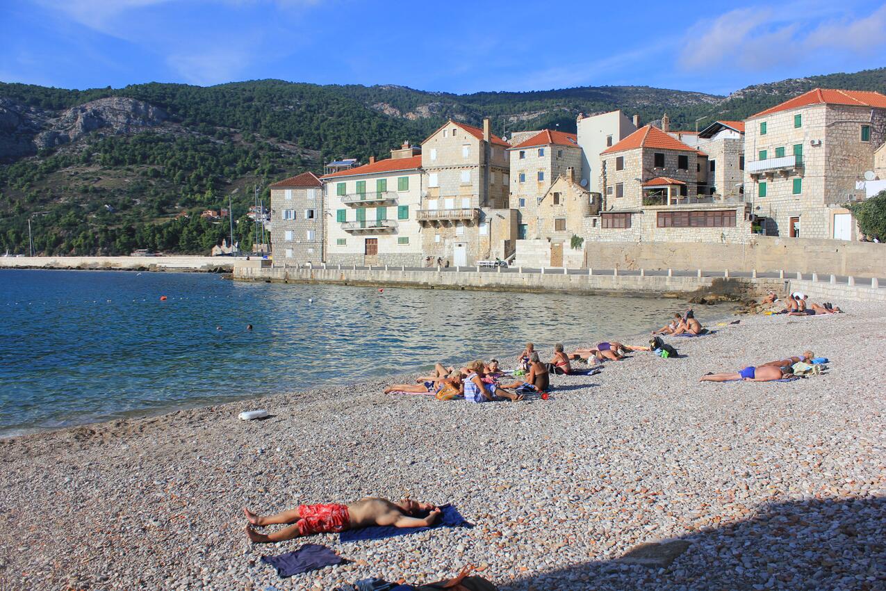 Nermeste strand - Apartmani i sobe uz mere Komiza, Vis