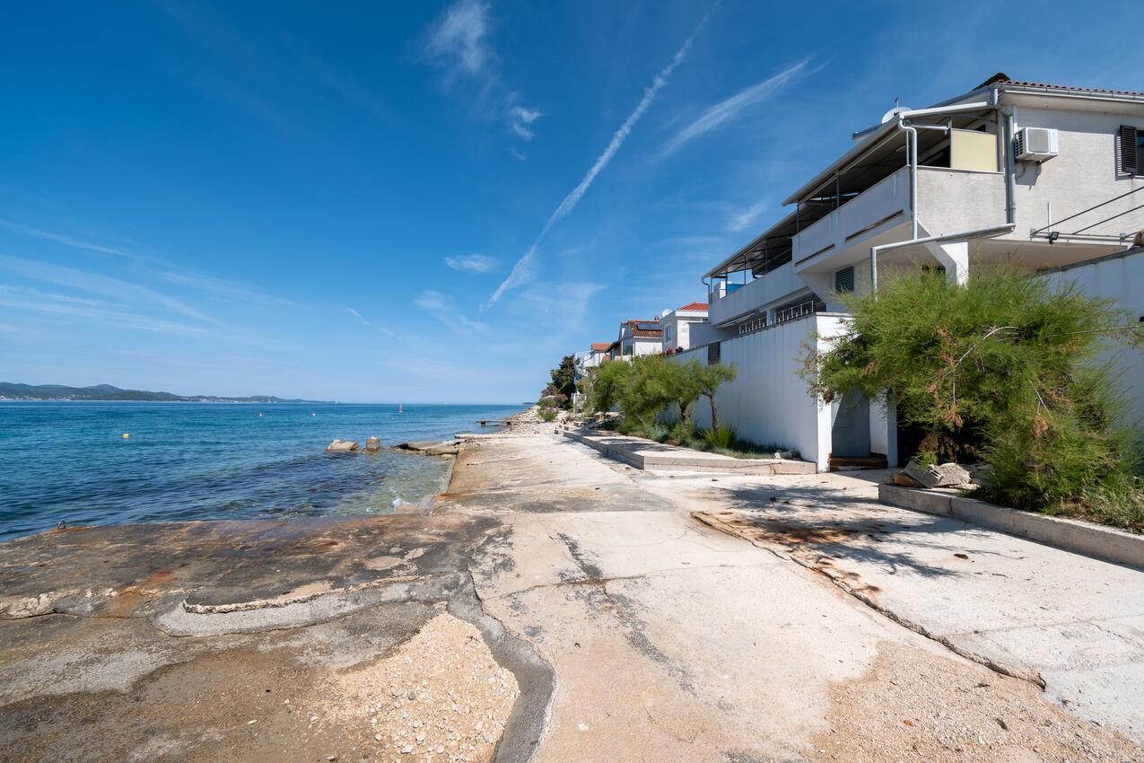 La spiaggia più vicina - Appartamenti accanto al mare Bibinje, Zara - Zadar
