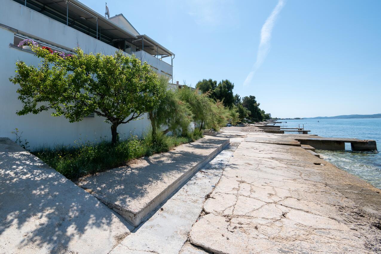 La spiaggia più vicina - Appartamenti accanto al mare Bibinje, Zara - Zadar