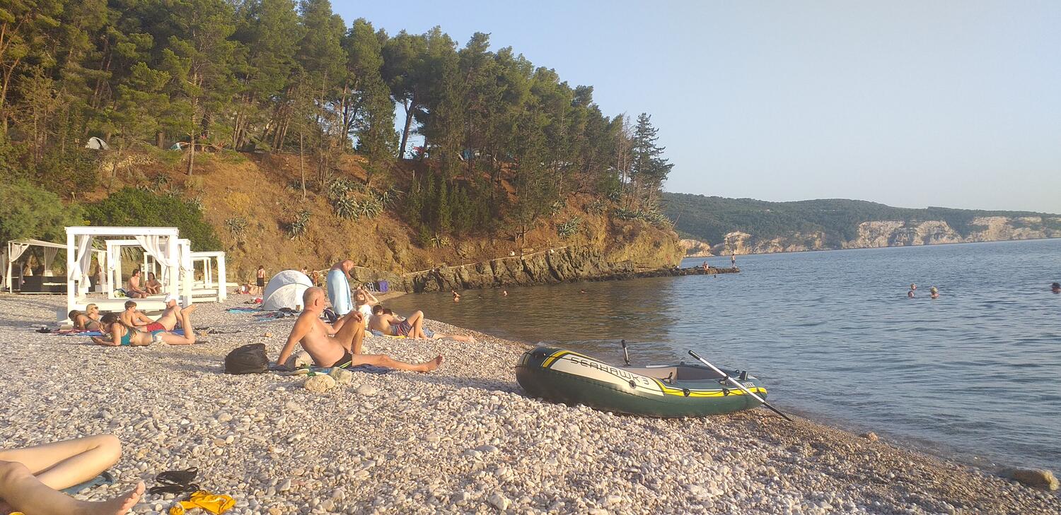 La spiaggia più vicina - Appartamenti con parcheggio Comisa - Komiža, Lissa - Vis