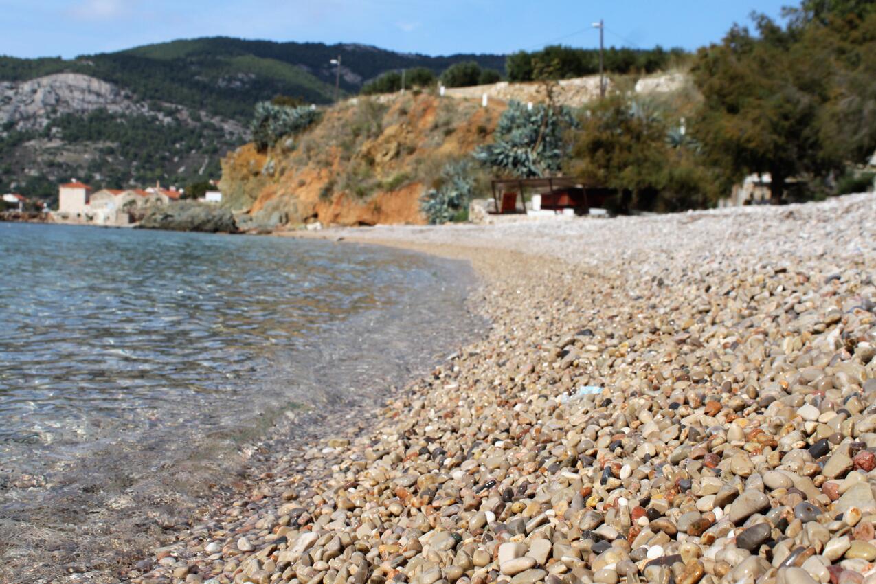 La spiaggia più vicina - Appartamenti con parcheggio Comisa - Komiža, Lissa - Vis