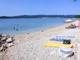 Der Strand  im Ort Orebić, Pelješac.