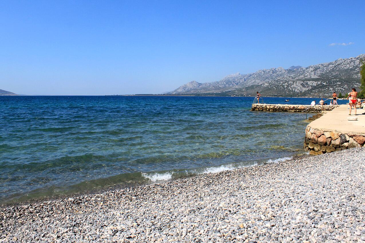 Nächster Strand - Ferienwohnungen mit Parkplatz Rovanjska, Paklenica