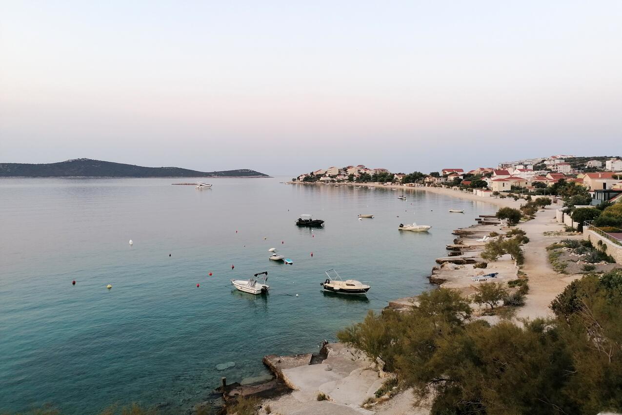 La spiaggia più vicina - Casa vacanze accanto al mare Sevid, Traù - Trogir