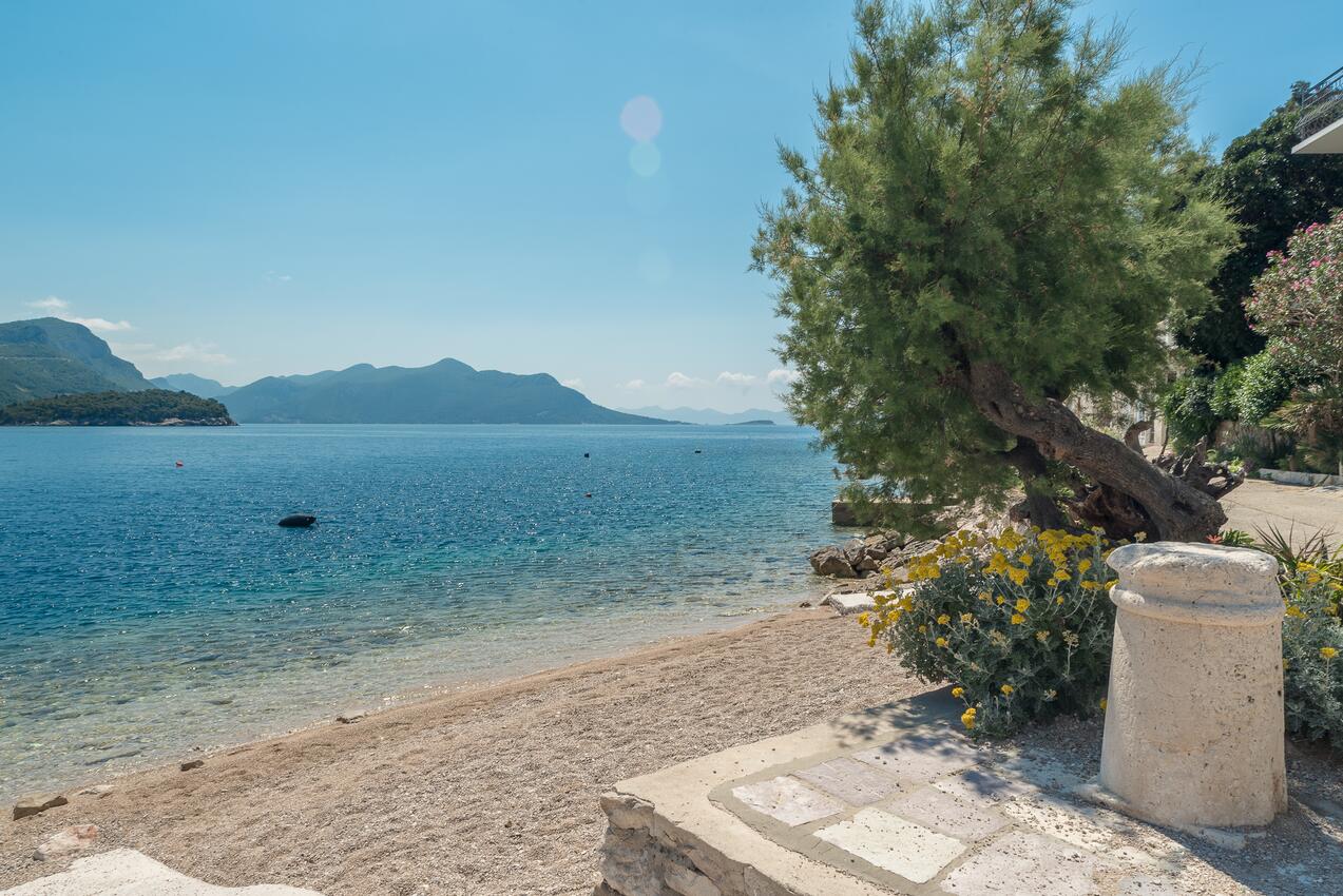 Nearest beach - Apartments and rooms by the sea Trstenik, Pelješac