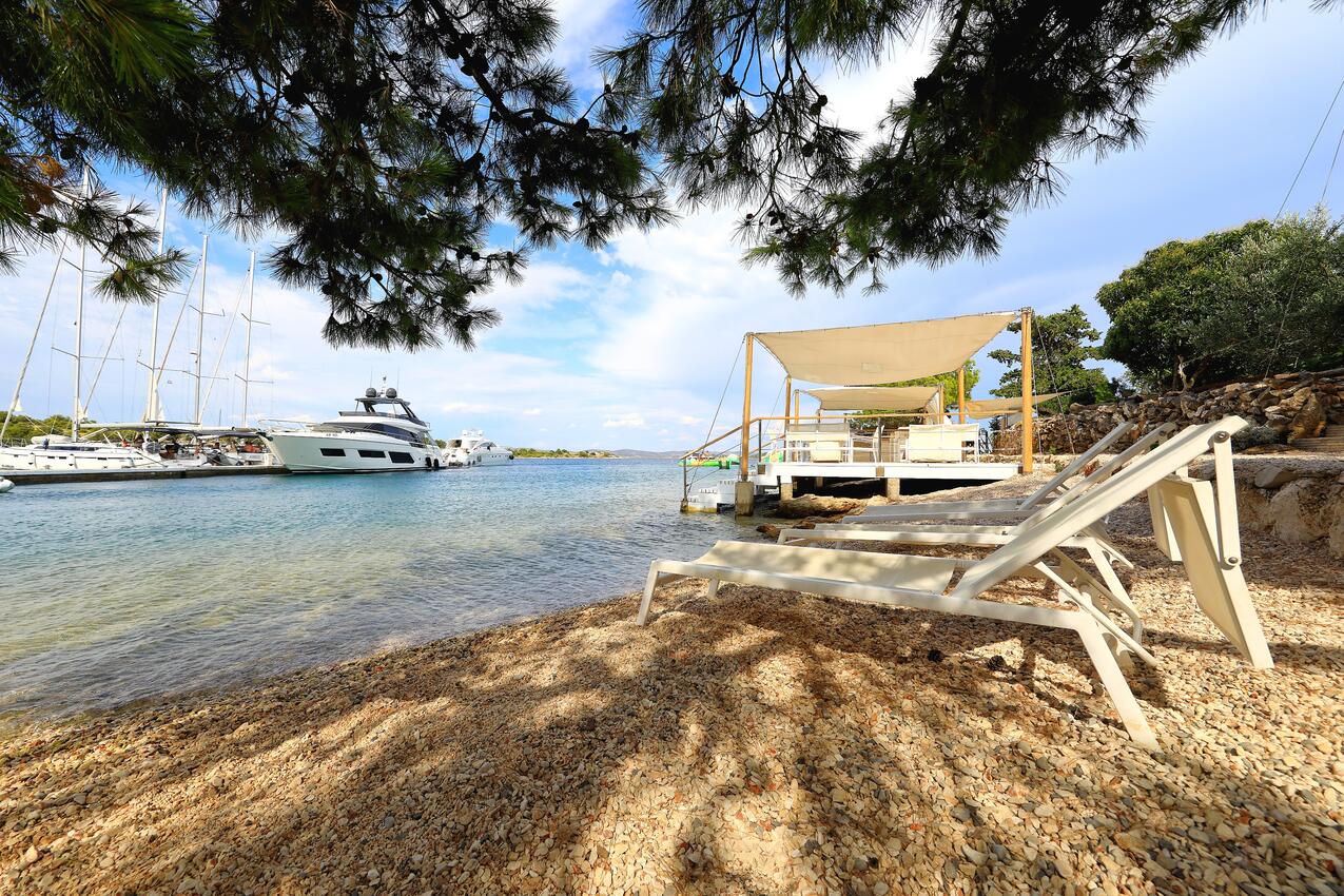 La spiaggia più vicina - Camere accanto al mare Baia Golubovac, Isole Incoronate - Kornati