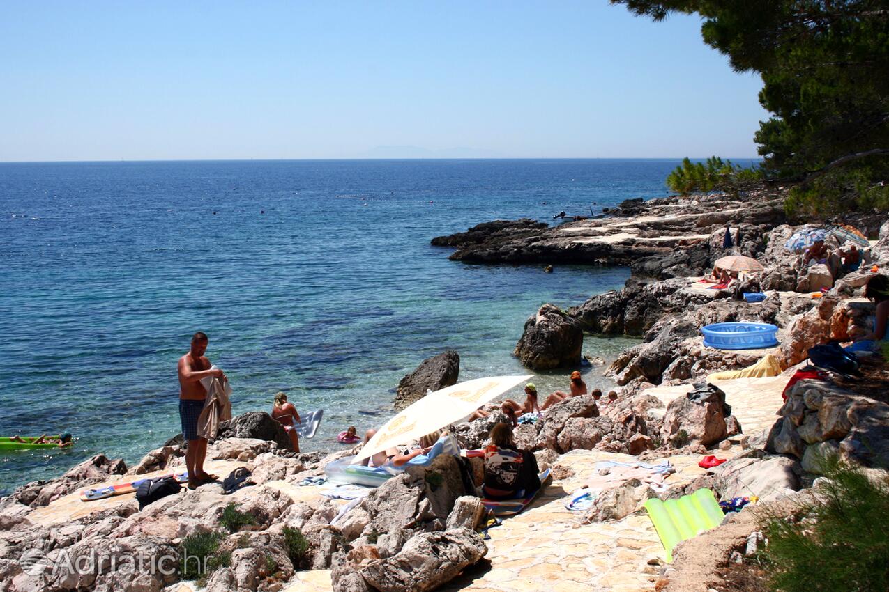 Nearest beach - Apartments by the sea Ivan Dolac, Hvar