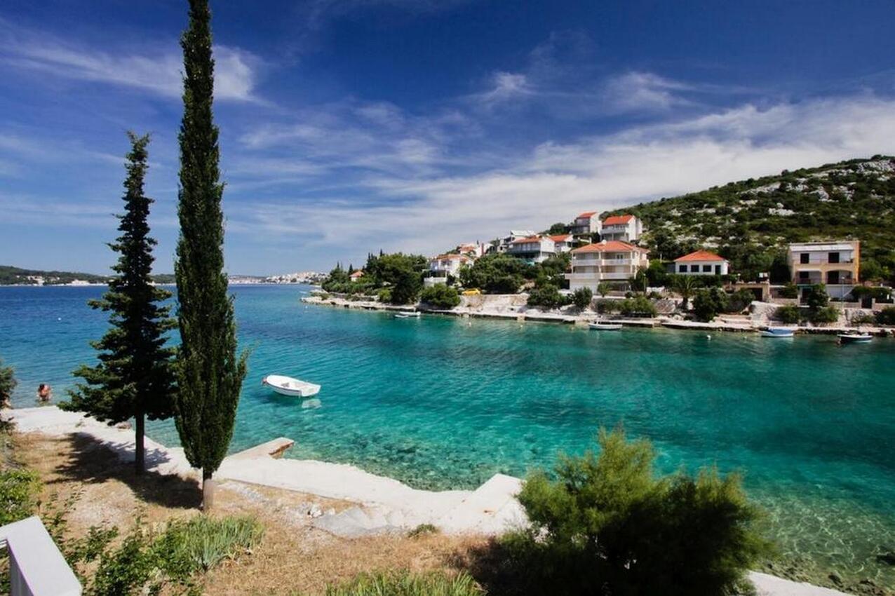 La spiaggia più vicina - Appartamenti accanto al mare Baia Kalebova Luka, Rogosnizza - Rogoznica
