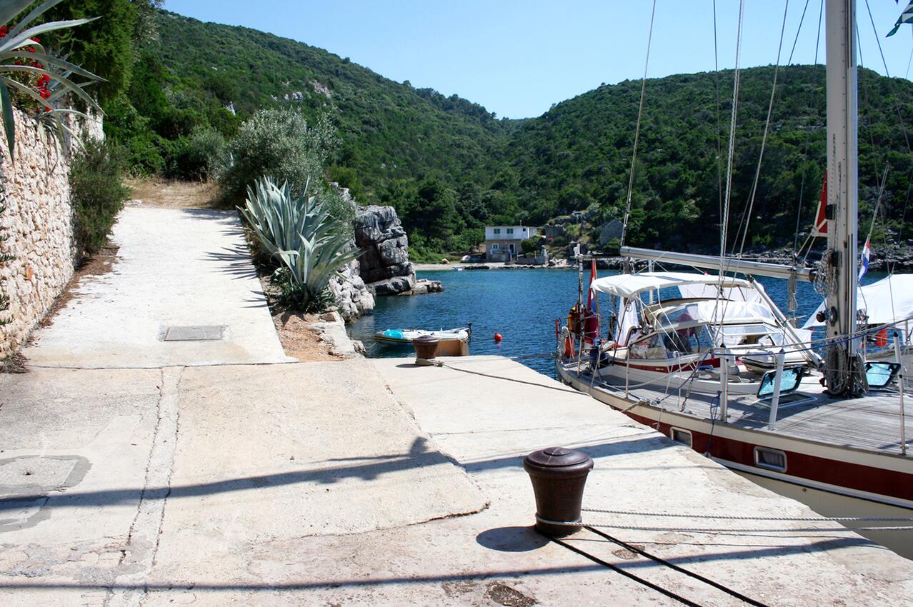 La spiaggia più vicina - Appartamenti accanto al mare Baia Pokrivenik, Lesina - Hvar