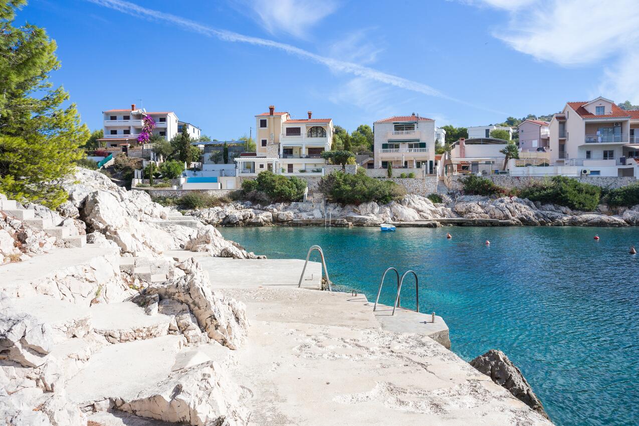 Nearest beach - Apartments by the sea Ražanj, Rogoznica