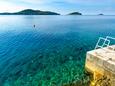 La plage  en ville Prižba, Korčula.