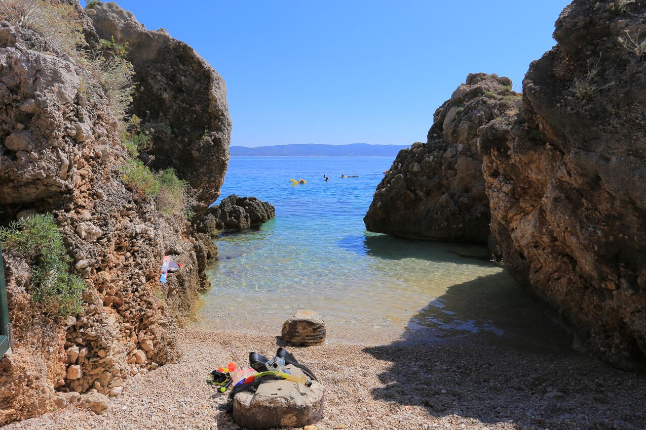 La spiaggia più vicina - Appartamenti con parcheggio Pisak, Almissa - Omiš