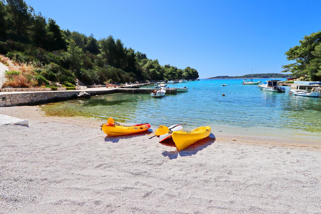 Nächster Strand - Haus am Meer mit Pool für Familien Bucht Slatina, Korcula